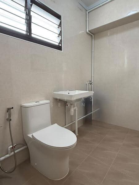 707 Woodlands Drive 40, 707 Woodlands Drive 40, Admiralty / Woodlands, 2 Bedrooms, 1,076 sqft, HDB Flat For Sale, by Sitimas Senin, 500274942 - Master Bathroom - PropertyGuru.com.sg