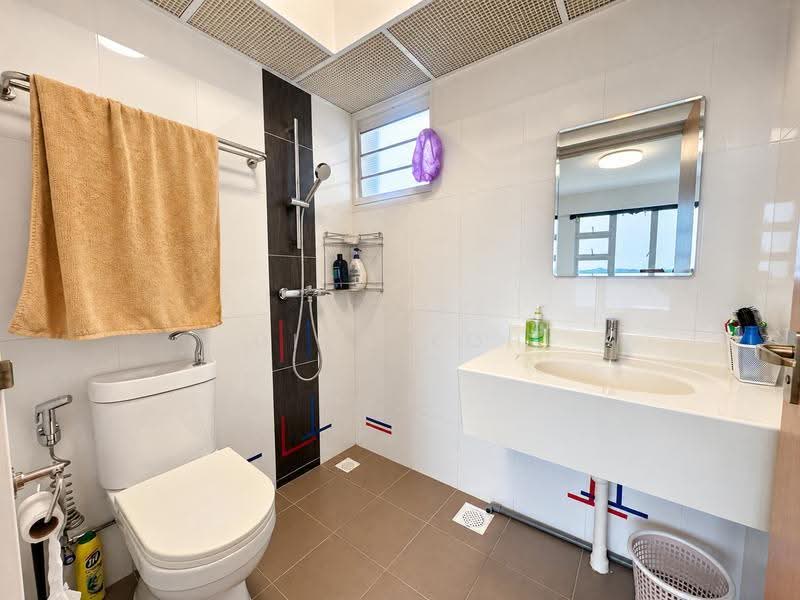 41A Margaret Drive, 41A Margaret Drive, Alexandra / Commonwealth, 2 Bedrooms, 678 sqft, HDB Flat For Rent, by Dion Koh, 500274946 - Bathroom - PropertyGuru.com.sg