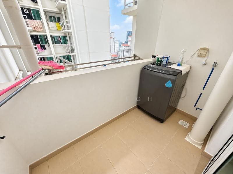 41A Margaret Drive, 41A Margaret Drive, Alexandra / Commonwealth, 2 Bedrooms, 678 sqft, HDB Flat For Rent, by Dion Koh, 500274946 - Balcony - PropertyGuru.com.sg