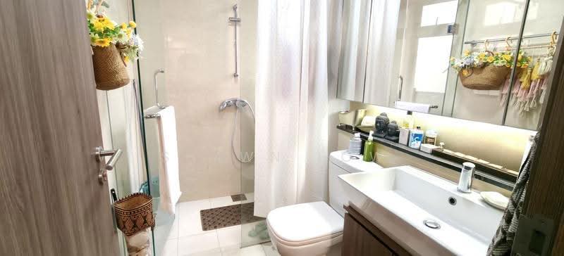 Palm Isles, 34 Flora Drive, Changi Airport / Changi Village, 3 Bedrooms, 990 sqft, Condominium For Sale, by Shawn Low, 500274951 - PropertyGuru.com.sg