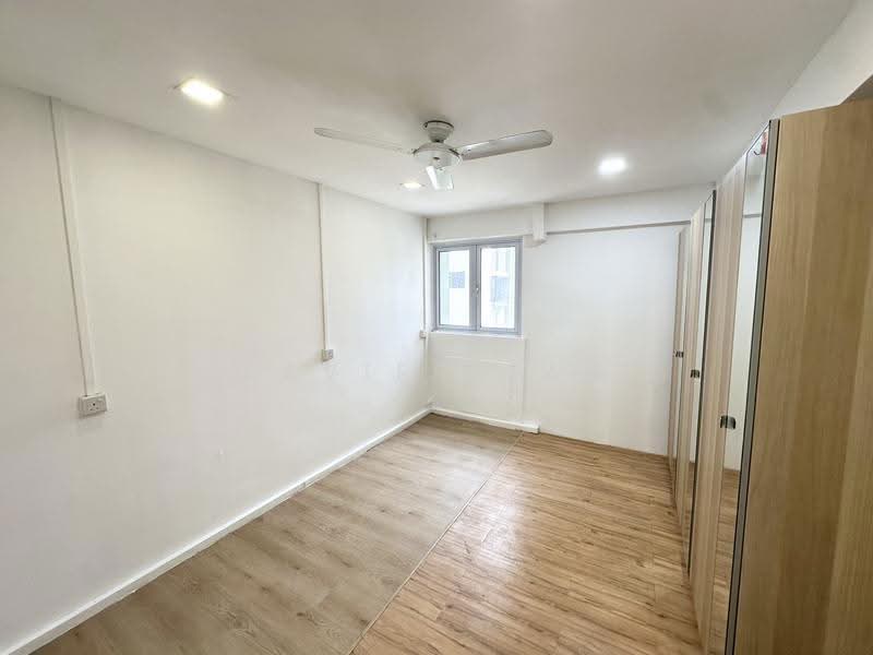 161 Bukit Merah Central, 161 Bukit Merah Central, Alexandra / Commonwealth, 2 Bedrooms, 732 sqft, HDB Flat For Rent, by Xavier Tan, 500274971 - Bedroom - PropertyGuru.com.sg
