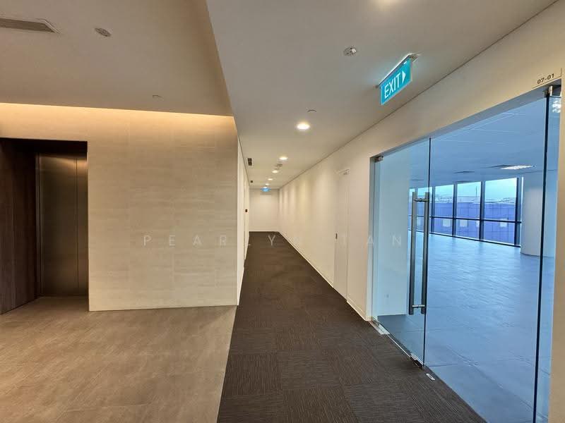 Woods Square, 6 Woodlands Square, Admiralty / Woodlands, 5,231 sqft, Office For Rent, by Pearlyn Tan, 500274978 - Corridor - CommercialGuru.com.sg