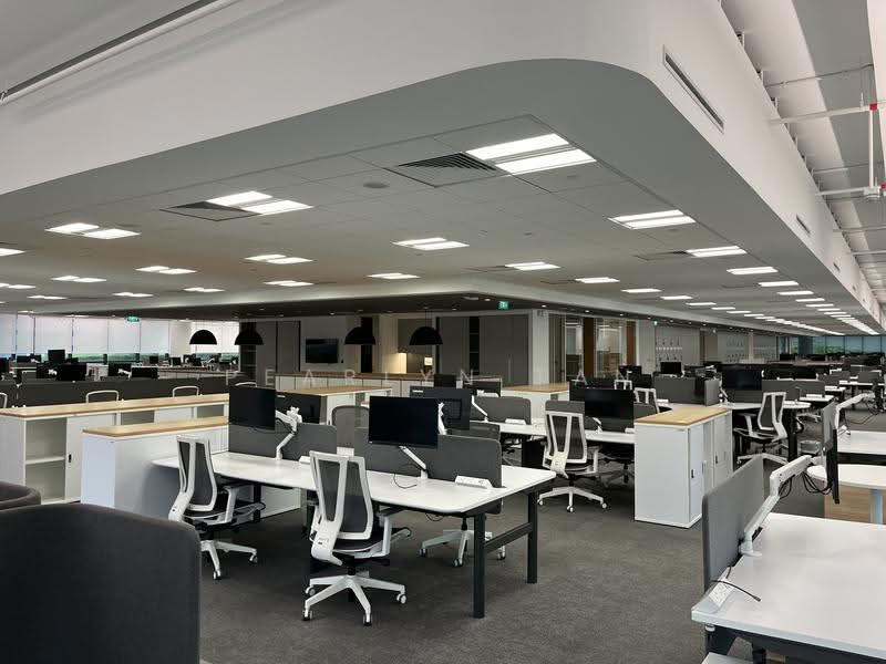 Woods Square, 6 Woodlands Square, Admiralty / Woodlands, 22,213 sqft, Office For Rent, by Pearlyn Tan, 500274981 - Interior - CommercialGuru.com.sg