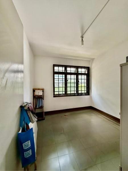 32 Marine Crescent, 32 32, East Coast / Marine Parade, 3 Bedrooms, 818 sqft, HDB Flat For Sale, by Jiada Tan, 500274990 - Photo has been cleaned up - PropertyGuru.com.sg