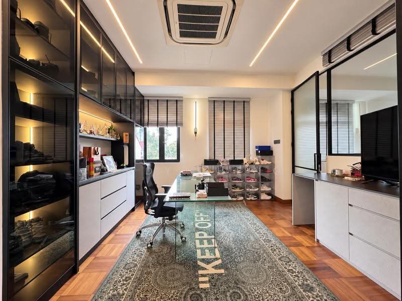 โ
๐๐ฎ๐ป๐ฑ๐ฒ๐ฑ ๐๐
๐ฐ๐ฒ๐น๐น๐ฒ๐ป๐ฐ๐ฒ โ
Beautifully Renovated | Freehold | Hillview Villas Estate, Hillview Crescent | Hillview Drive | Hillview Way, Dairy Farm / Bukit Panjang / Choa Chu Kang, 5 Bedrooms, 4,300 sqft, Corner Terrace For Sale, by Andy Cheng, 500274992 - Study - PropertyGuru.com.sg