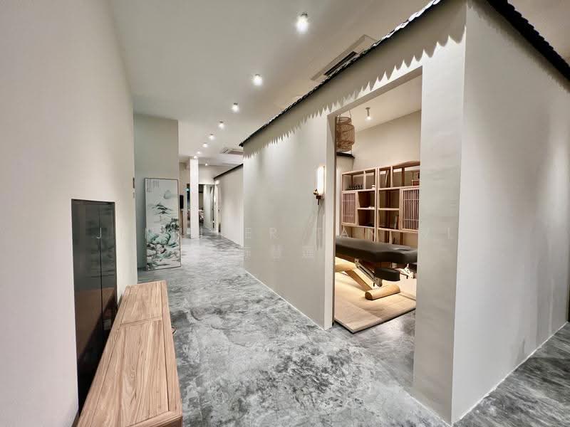 Near City Square Mall & MRT, Ground Flr, TCM / Cafe F&B & All Trades @ Flanders Square, Flanders Square, Farrer Park / Serangoon Rd, 1,700 sqft, Shop / Shophouse For Rent, by Jennifer Tan WL 陈慧莲, 500274994 - Corridor - CommercialGuru.com.sg