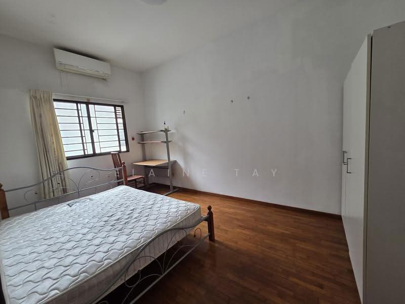 Sandy lane, Sandy lane near Paya Lebar mrt, Eunos / Geylang / Paya Lebar, Room Rental, 125 sqft, Terraced House For Rent, by Elaine Tay, 500275005 - Bedroom - PropertyGuru.com.sg