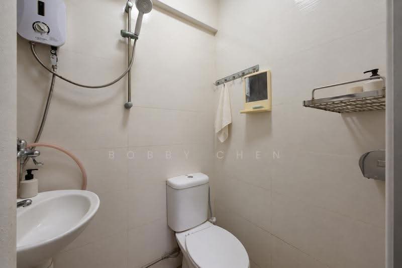 798 Woodlands Drive 72, 798 Woodlands Drive 72, Admiralty / Woodlands, 4 Bedrooms, 1,517 sqft, HDB Flat For Sale, by Bobby Chen, 500275117 - Bathroom - PropertyGuru.com.sg
