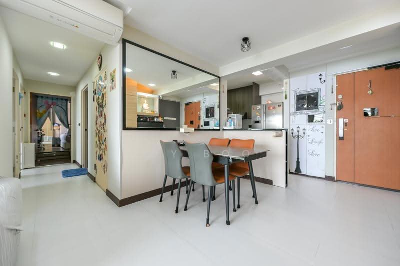 266C Punggol Way, 266C Punggol Way, Hougang / Punggol / Sengkang, 3 Bedrooms, 990 sqft, HDB Flat For Sale, by Ivy Boo, 500275123 - Corridor - PropertyGuru.com.sg