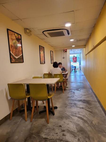 CHAGEE, COFFEE CLUB, or ANY DESSERT CAFE CORNER UNIT PRIME AREA, ARAB STREET DUAL FRONTAGE, Beach Road / Bugis / Rochor, 1,500 sqft, Food & Beverage For Rent, by Desmiarti Desi, 500275124 - CommercialGuru.com.sg