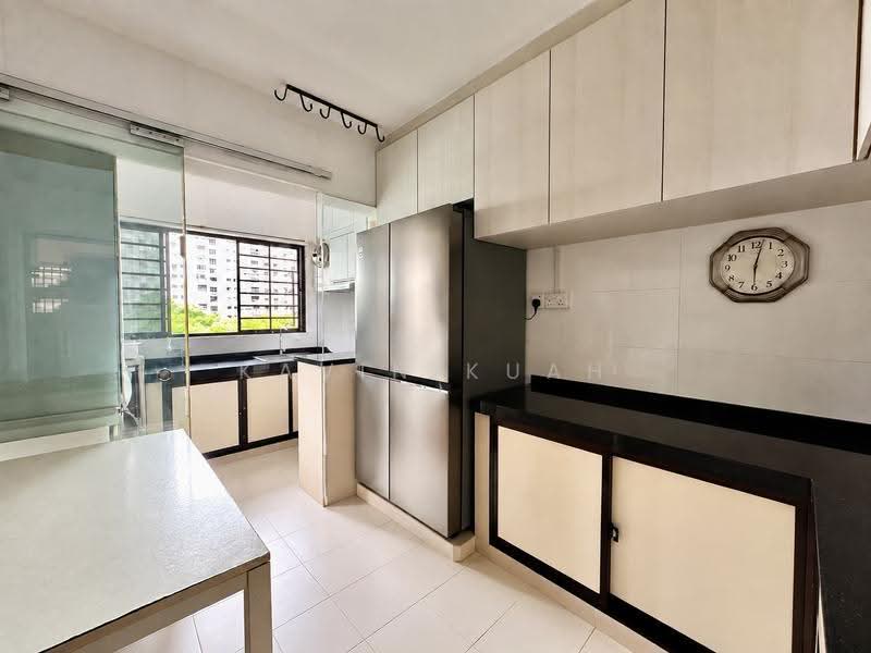 334 Sembawang Close, 334 Sembawang Close, Sembawang / Yishun, 4 Bedrooms, 1,292 sqft, HDB Flat For Sale, by Kavin Kuah, 500275133 - Kitchen - PropertyGuru.com.sg