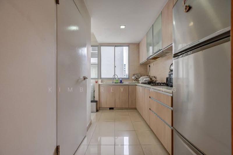 The Lakeshore, 31 Jurong West Street 41, Boon Lay / Jurong / Tuas, 2 Bedrooms, 947 sqft, Condominium For Sale, by Kimberly Tang, 500275138 - PropertyGuru.com.sg