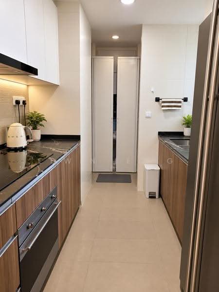The Glades, 12 Bedok Rise, Bedok / Upper East Coast, 3 Bedrooms, 990 sqft, Condominium For Sale, by Edwin Leong, 500275139 - Kitchen - PropertyGuru.com.sg
