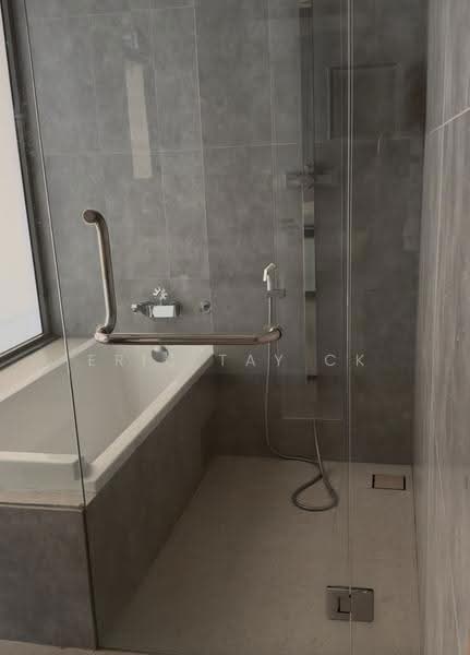 The Lumos, 9 Leonie Hill, Orchard / River Valley, 4 Bedrooms, 2,432 sqft, Apartment For Sale, by Eric Tay CK, 500275140 - Bathroom - PropertyGuru.com.sg