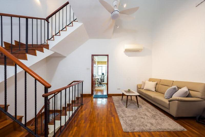 Saraca / Mimosa / Yio Chu Kang, Saraca Road, Seletar / Yio Chu Kang, 5 Bedrooms, 3,100 sqft, Terraced House For Sale, by Claire Loh, 500275142 - Interior - PropertyGuru.com.sg