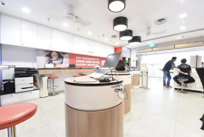 Lucky Plaza, 304 Orchard Road, Orchard / River Valley, 884 sqft, Mall Shop For Sale, by Vienn Leow 廖秀姿, 500275156 - Interior - CommercialGuru.com.sg