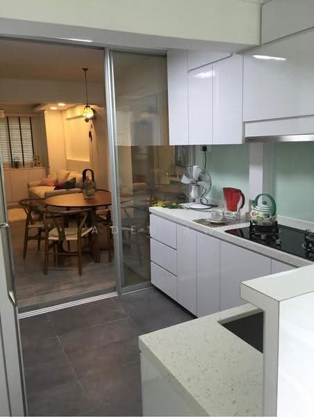 67 Marine Drive, 67 Marine Drive, East Coast / Marine Parade, 2 Bedrooms, 700 sqft, HDB Flat For Rent, by Aden Aw, 500275174 - Kitchen - PropertyGuru.com.sg