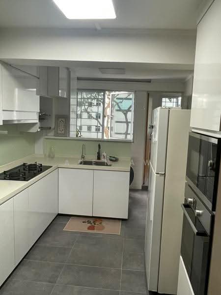 67 Marine Drive, 67 Marine Drive, East Coast / Marine Parade, 2 Bedrooms, 700 sqft, HDB Flat For Rent, by Aden Aw, 500275174 - Kitchen - PropertyGuru.com.sg