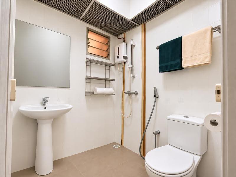 470A Upper Serangoon Crescent, 470A Upper Serangoon Crescent, Hougang / Punggol / Sengkang, 3 Bedrooms, 990 sqft, HDB Flat For Rent, by Casey Koo 古家进, 500275184 - Bathroom - PropertyGuru.com.sg