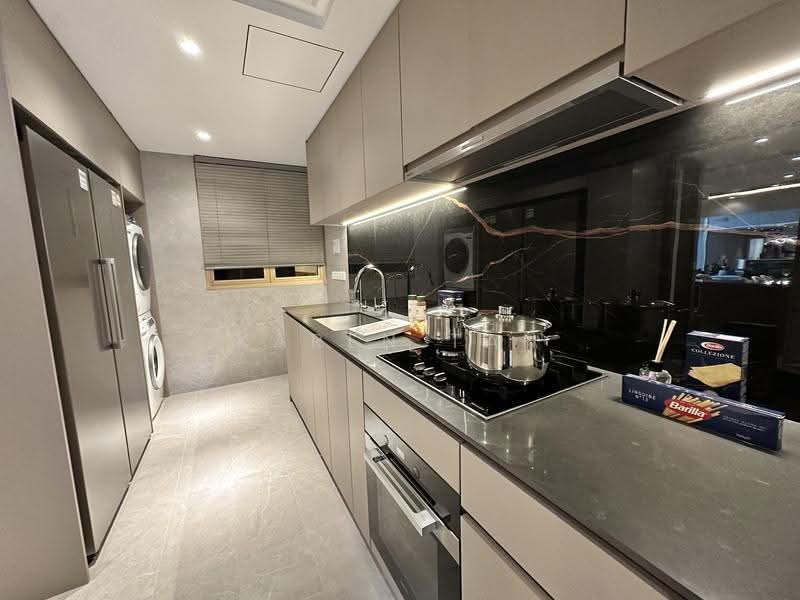 Grand Dunman, 2 Dunman Road, East Coast / Marine Parade, 5 Bedrooms, 2,217 sqft, Condominium For Sale, by Karen Tan, 500275210 - Kitchen - PropertyGuru.com.sg