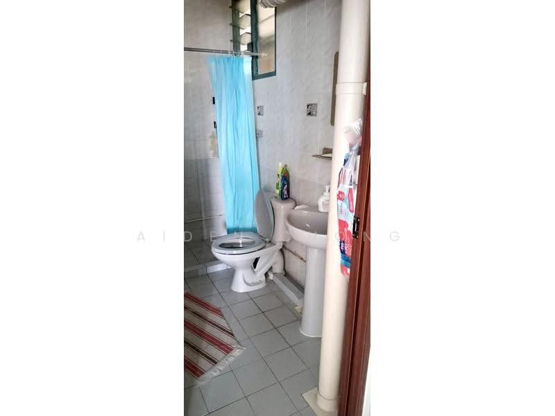 449 Choa Chu Kang Avenue 4, 449 Choa Chu Kang Avenue 4, Dairy Farm / Bukit Panjang / Choa Chu Kang, Room Rental, 90 sqft, HDB Flat For Rent, by Aiden Chong, 500275215 - Bathroom - PropertyGuru.com.sg