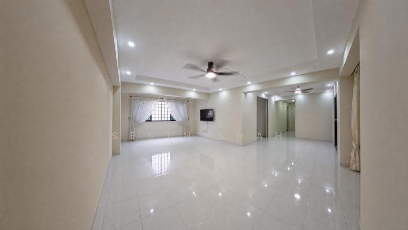 459 Pasir Ris Drive 4, 459 Pasir Ris Drive 4, Pasir Ris / Tampines, 4 Bedrooms, 1,528 sqft, HDB Flat For Sale, by Sesth Shah, 500275232 - Living Room - PropertyGuru.com.sg