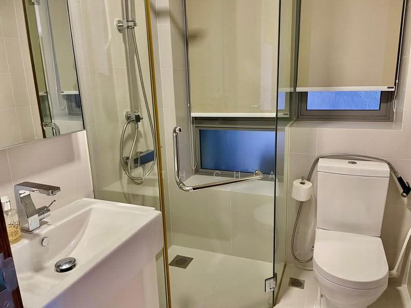 Ascentia Sky, 3 Alexandra View, Alexandra / Commonwealth, 2 Bedrooms, 1,012 sqft, Apartment For Sale, by Ruth Chia, 500275251 - Bathroom - PropertyGuru.com.sg