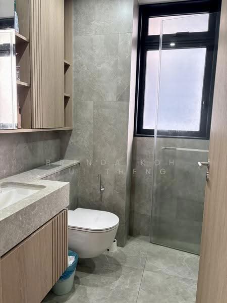 KI Residences At Brookvale, 20 Brookvale Drive, Clementi Park / Upper Bukit Timah, 3 Bedrooms, 980 sqft, Condominium For Rent, by Brenda Koh Hui Theng, 500275320 - Bathroom - PropertyGuru.com.sg