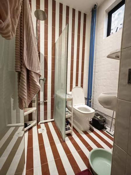 SAM LEONG ROAD, 36, Farrer Park / Serangoon Rd, 3,623 sqft, Shop / Shophouse For Sale, by S. Parvez, 500275339 - Bathroom - CommercialGuru.com.sg