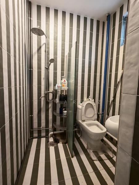 SAM LEONG ROAD, 36, Farrer Park / Serangoon Rd, 3,623 sqft, Shop / Shophouse For Sale, by S. Parvez, 500275339 - Bathroom - CommercialGuru.com.sg