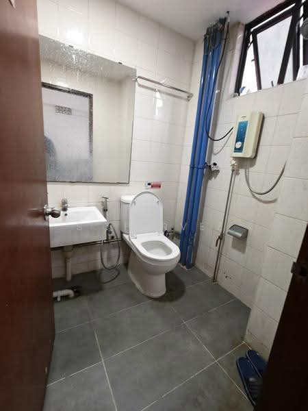 SAM LEONG ROAD, 36, Farrer Park / Serangoon Rd, 3,623 sqft, Shop / Shophouse For Sale, by S. Parvez, 500275339 - Bathroom - CommercialGuru.com.sg