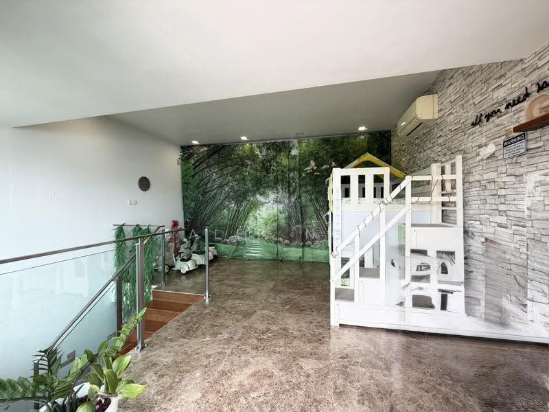 3.5sty Build Up Terrace, Excellent Views, Good Cond, Rare below $4mil unit, Kovan Estate, Serangoon Estate, Poh Huat Estate, Hougang / Punggol / Sengkang, 4 Bedrooms, 3,200 sqft, Terraced House For Sale, by Alex Ng, 500275341 - Interior - PropertyGuru.com.sg
