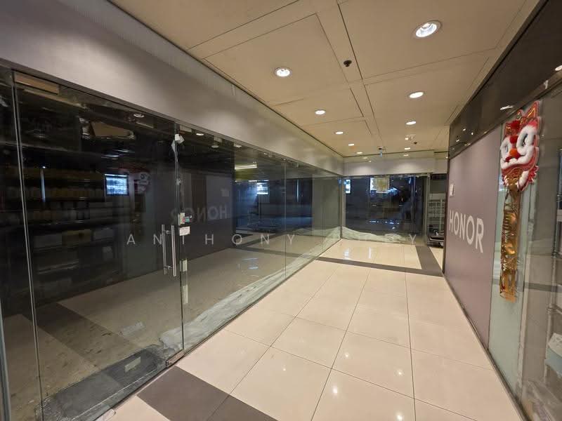 Peninsula Plaza, 111 North Bridge Road, City Hall / Clarke Quay, 2,454 sqft, Other Retail For Sale, by Anthony Phey, 500275349 - Interior - CommercialGuru.com.sg