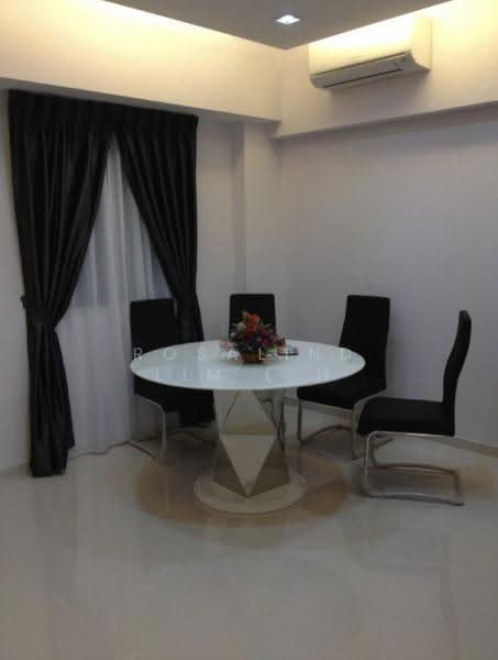 Palm Gardens, 2D Hong San Walk, Dairy Farm / Bukit Panjang / Choa Chu Kang, 3 Bedrooms, 1,216 sqft, Condominium For Sale, by Rosalind Lim L H, 500275350 - Dining Room - PropertyGuru.com.sg