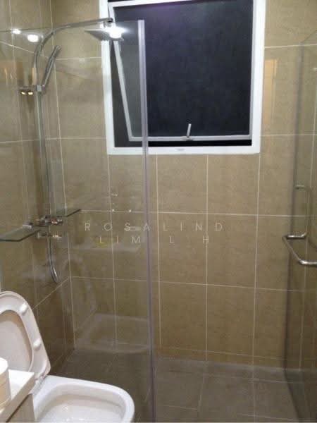 Palm Gardens, 2D Hong San Walk, Dairy Farm / Bukit Panjang / Choa Chu Kang, 3 Bedrooms, 1,216 sqft, Condominium For Sale, by Rosalind Lim L H, 500275350 - Bathroom - PropertyGuru.com.sg