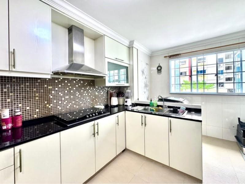 313 Bukit Batok Street 32, 313 313, Dairy Farm / Bukit Panjang / Choa Chu Kang, 2 Bedrooms, 731 sqft, HDB Flat For Sale, by Jeffri Lim, 林冠名, 500275352 - PropertyGuru.com.sg