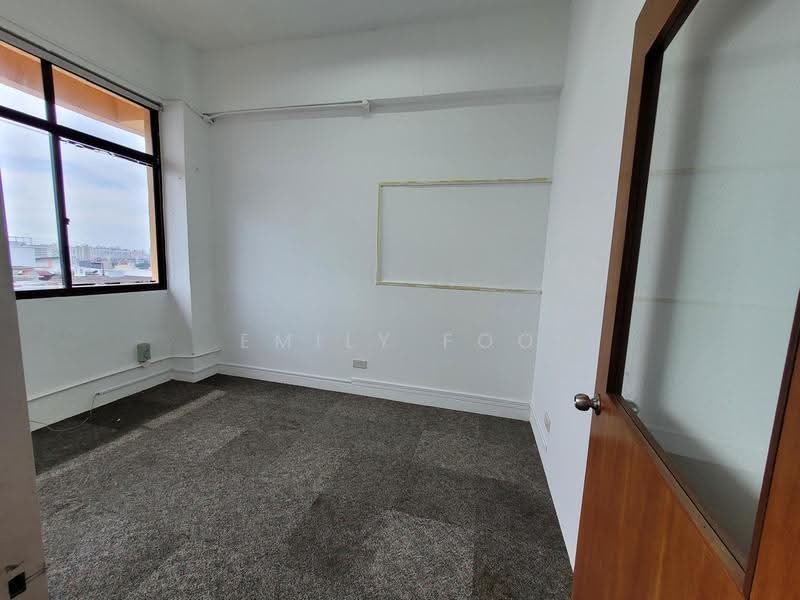 Gold Pine Industrial Building, 126 Joo Seng Road, Macpherson / Potong Pasir, 450 sqft, Light Industrial (B1) For Rent, by Emily Foo, 500275355 - Interior - CommercialGuru.com.sg