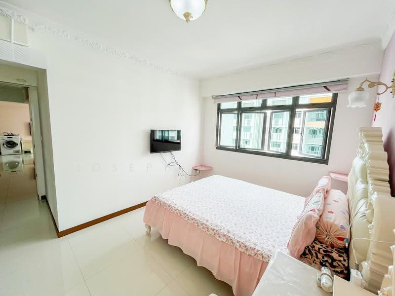 697A Jurong West Central 3, 697A Jurong West Central 3, Boon Lay / Jurong / Tuas, 3 Bedrooms, 1,001 sqft, HDB Flat For Sale, by Joseph Ng 黄德顺, 500275368 - Bedroom - PropertyGuru.com.sg