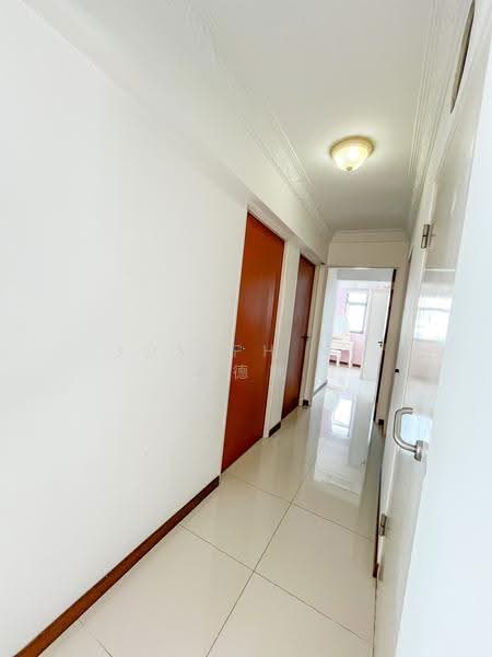 697A Jurong West Central 3, 697A Jurong West Central 3, Boon Lay / Jurong / Tuas, 3 Bedrooms, 1,001 sqft, HDB Flat For Sale, by Joseph Ng 黄德顺, 500275368 - Corridor - PropertyGuru.com.sg