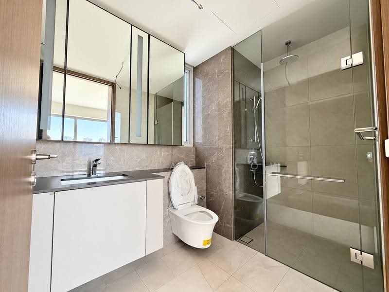 Grand Dunman, 12 Dunman Road, East Coast / Marine Parade, 3 Bedrooms, 1,119 sqft, Condominium For Rent, by Rachael Low, 500275372 - Master Bathroom - PropertyGuru.com.sg