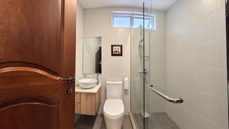 LANDED7772@ 2 Storey Corner Terrace Sunset Way., Sunset way, Clementi Park / Upper Bukit Timah, 5 Bedrooms, 3,500 sqft, Corner Terrace For Sale, by Dean Lim, 500275382 - Bathroom - PropertyGuru.com.sg