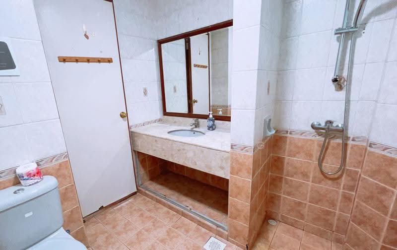 Le Shantier, 4 Shan Road, Balestier / Toa Payoh, Room Rental, 100 sqft, Condominium For Rent, by Nigel Eng, 500275408 - Bathroom - PropertyGuru.com.sg