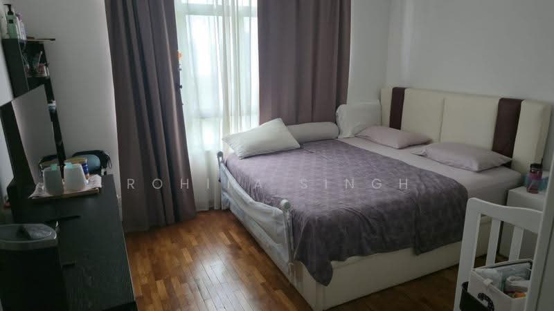 Tiara, 1 Kim Seng Walk, Orchard / River Valley, 3 Bedrooms, 1,281 sqft, Apartment For Rent, by Rohina Singh, 500275413 - Bedroom - PropertyGuru.com.sg