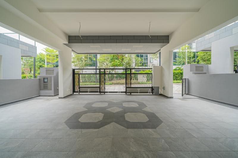 SUPER CHEAP BRAND NEW SEMI D IN D28, Seletar / Yio Chu Kang, 5 Bedrooms, 3,929 sqft, Cluster House For Sale, by Stella Tan, 500275418 - Entrance - PropertyGuru.com.sg