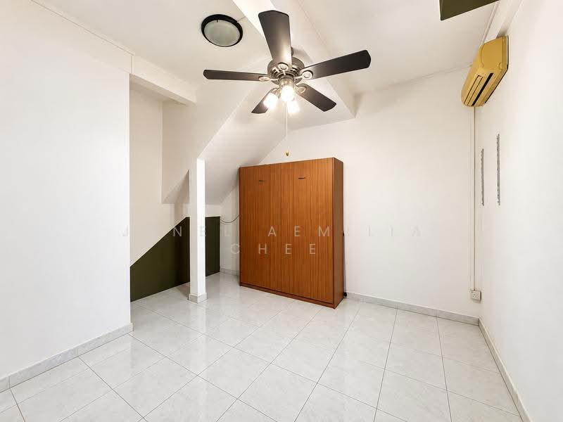 D15 | MOMENTS AWAY FROM i12KATONG!, Lorong Stangee, East Coast / Marine Parade, 4 Bedrooms, 2,100 sqft, Corner Terrace For Rent, by Janel Aemilia Chee, 500275423 - Bedroom - PropertyGuru.com.sg