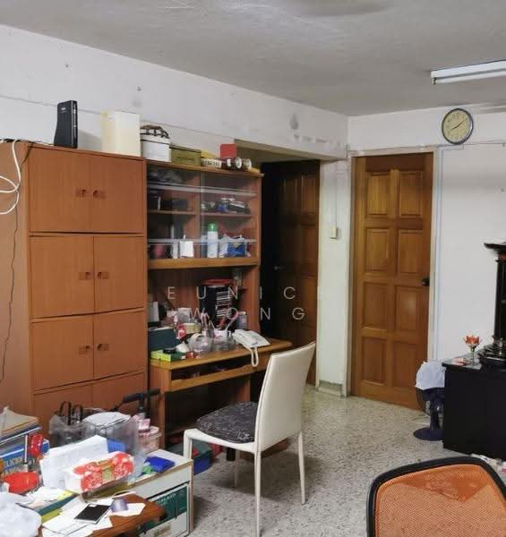 15 Ghim Moh Road, 15 Ghim Moh Road, Tanglin / Holland / Bukit Timah, Room Rental, 140 sqft, HDB Flat For Rent, by Eunice Wong, 500275429 - Living Room - PropertyGuru.com.sg