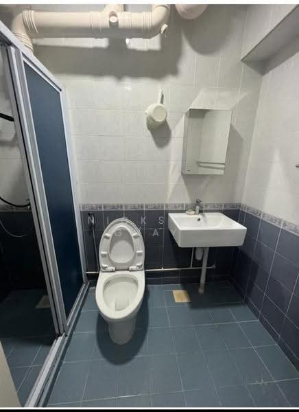Room for rent in Choa Chu Kang Crescent, 112, , Room Rental, 165 sqft, HDB Flat For Rent, by Nickson Guay, 500275432 - Bathroom - PropertyGuru.com.sg