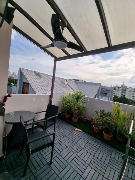 Carlyx Green, 41 Carlisle Road, Farrer Park / Serangoon Rd, 3 Bedrooms, 990 sqft, Apartment For Sale, by Francis Lee, 500275436 - PropertyGuru.com.sg