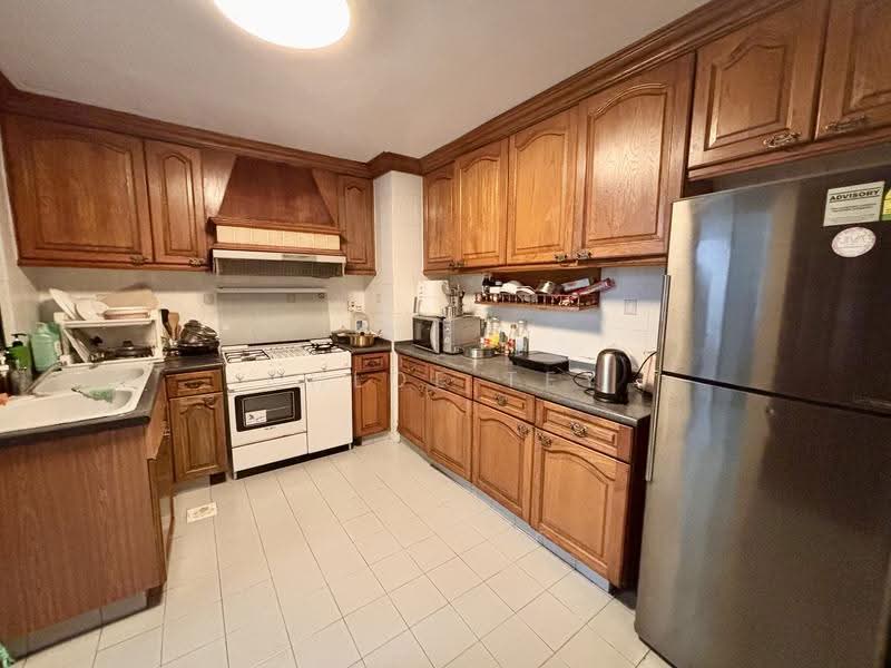 Sarhad Ville, 45 - 59C Lorong Sarhad, Buona Vista / West Coast / Clementi New Town, Room Rental, 120 sqft, Condominium For Rent, by Chloe Tey, 500275438 - Kitchen - PropertyGuru.com.sg