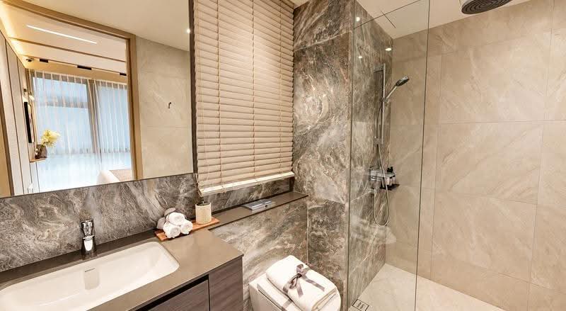Lucerne Grand, Lakeside Drive, Boon Lay / Jurong / Tuas, 3 Bedrooms, 872 sqft, Condominium For Sale, by Andy Law, 500275444 - Bathroom - PropertyGuru.com.sg